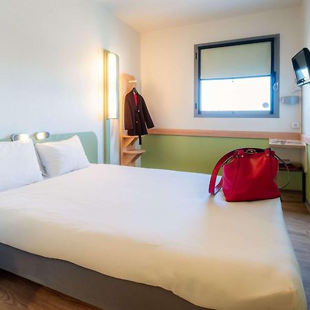 Ibis Budget Madrid Vallecas Esterno foto