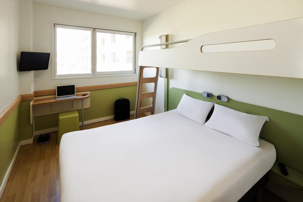 Ibis Budget Madrid Vallecas Esterno foto