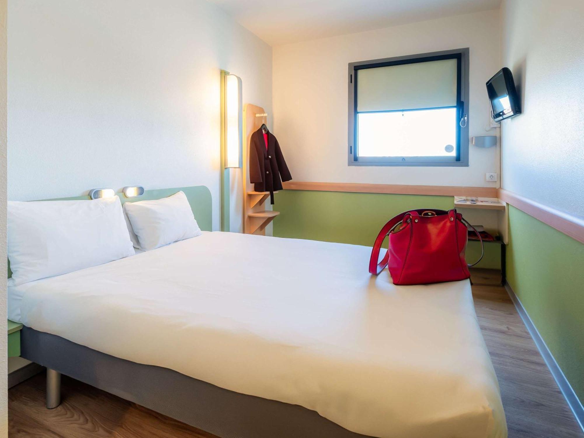 Ibis Budget Madrid Vallecas Esterno foto